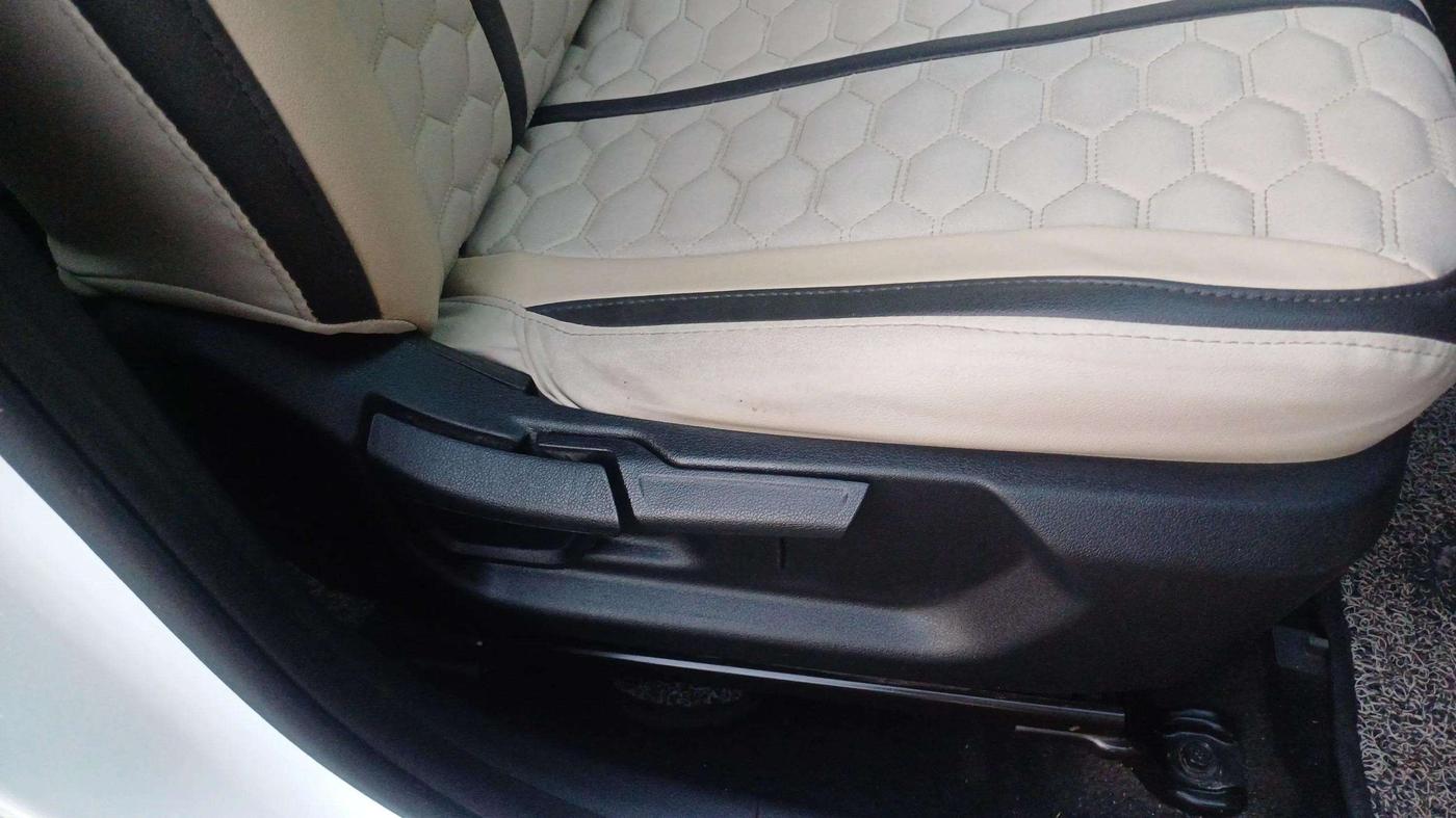 2021 Hyundai Creta EX 1.5 DIESEL, Diesel, Manual, 26,998 km, Driver Side Adjustment Panel