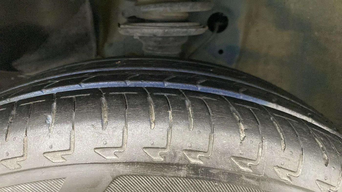 2022 Maruti IGNIS ZETA 1.2, Petrol, Manual, 14,978 km, Left Front Tyre Tread