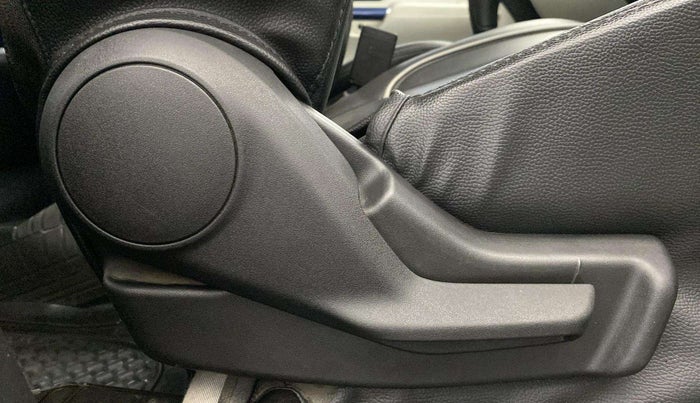 2022 Maruti IGNIS ZETA 1.2, Petrol, Manual, 14,947 km, Driver Side Adjustment Panel