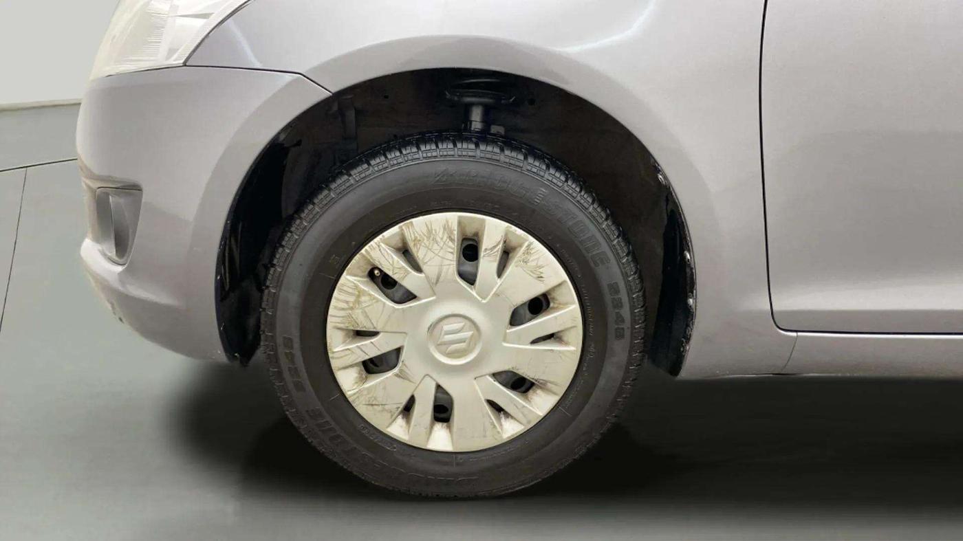 2013 Maruti Swift VXI, Petrol, Manual, 67,970 km, Left Front Wheel