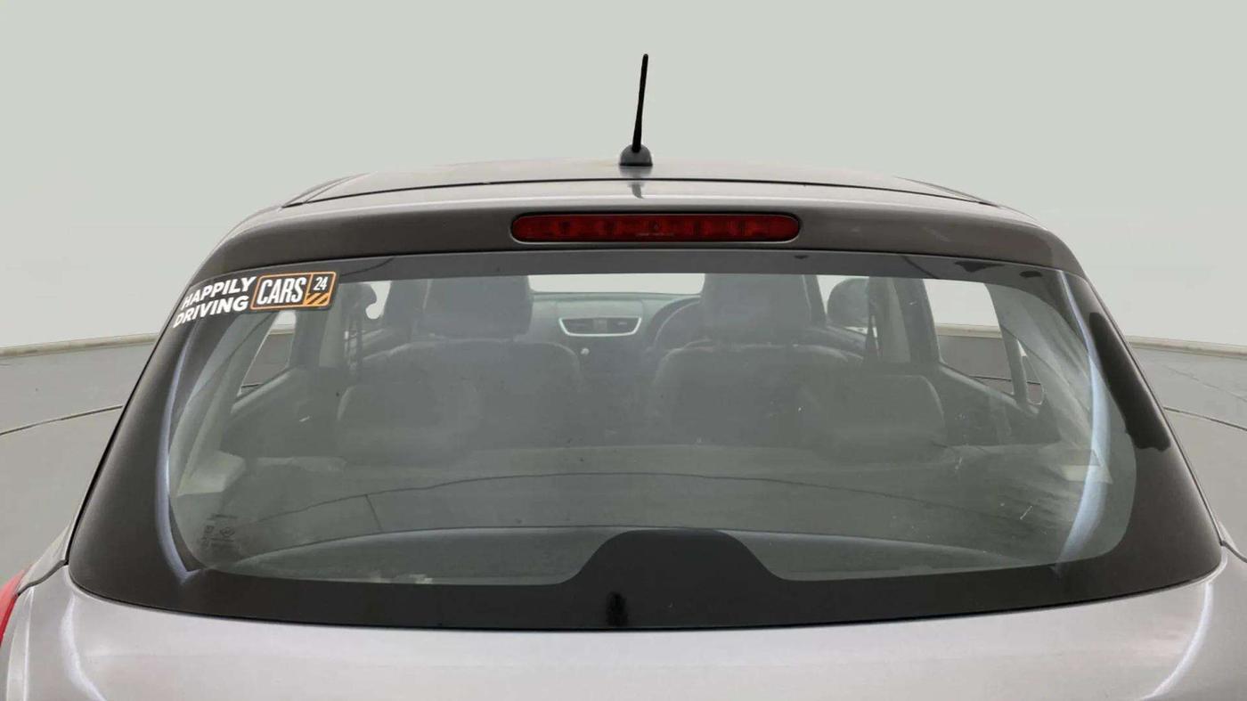 2013 Maruti Swift VXI, Petrol, Manual, 67,970 km, Rear Windshield