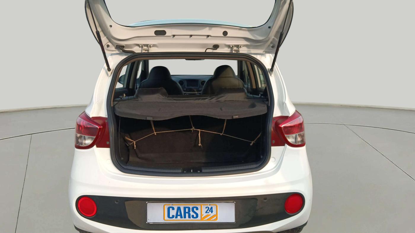2018 Hyundai Grand i10 ASTA 1.2 KAPPA VTVT, Petrol, Manual, 47,294 km, Boot Inside