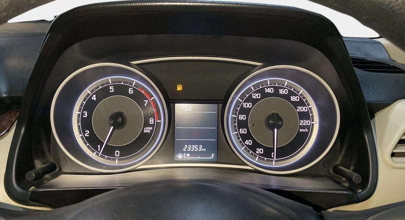2017 Maruti Dzire VXI, Petrol, Manual, 23,357 km, Odometer Image