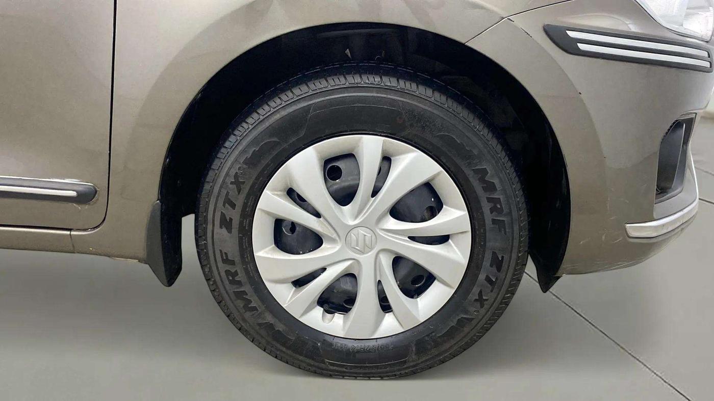 2019 Maruti Dzire VXI, Petrol, Manual, 79,719 km, Right Front Wheel