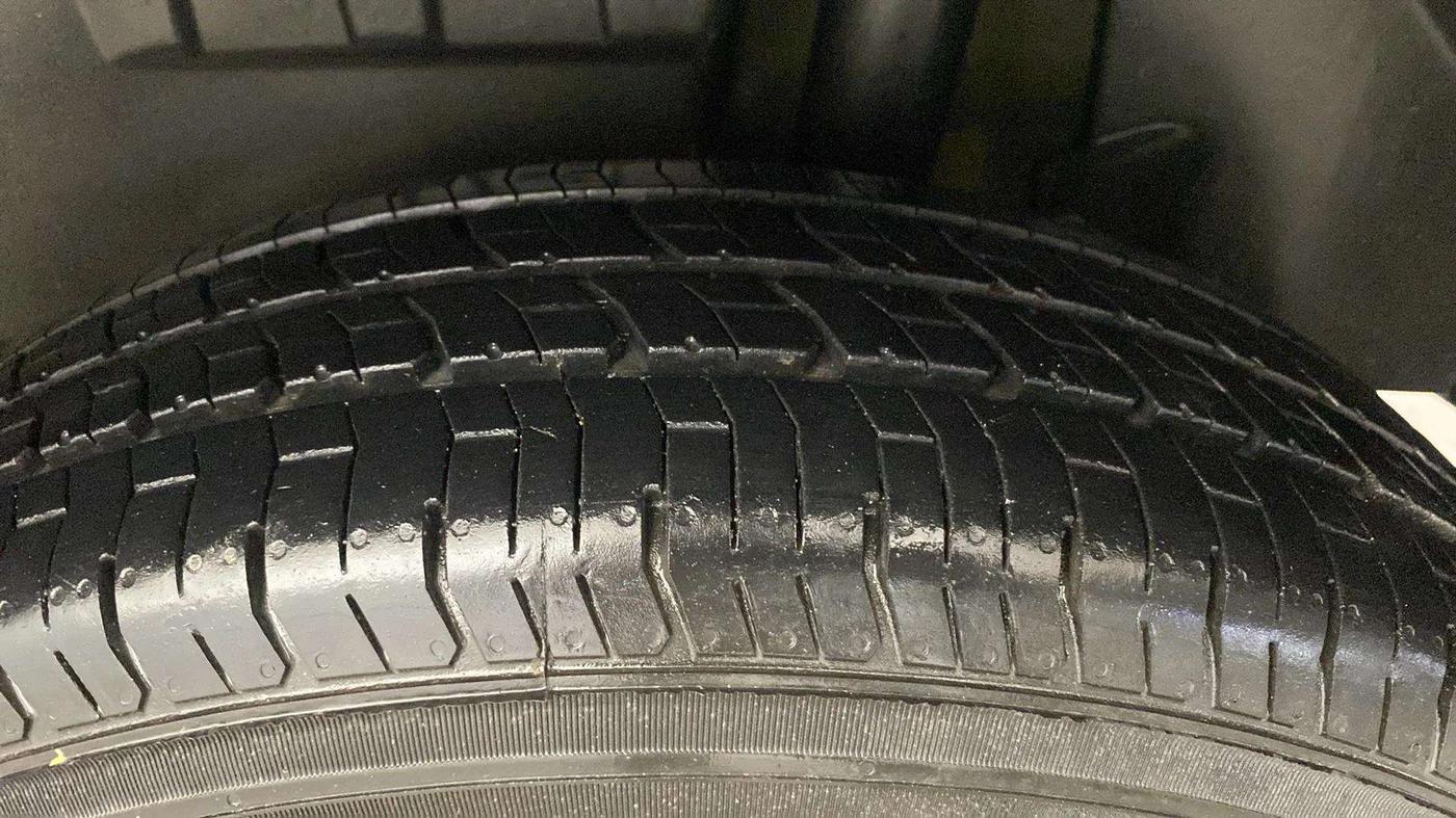 2019 Maruti Dzire VXI, Petrol, Manual, 79,719 km, Left Rear Tyre Tread