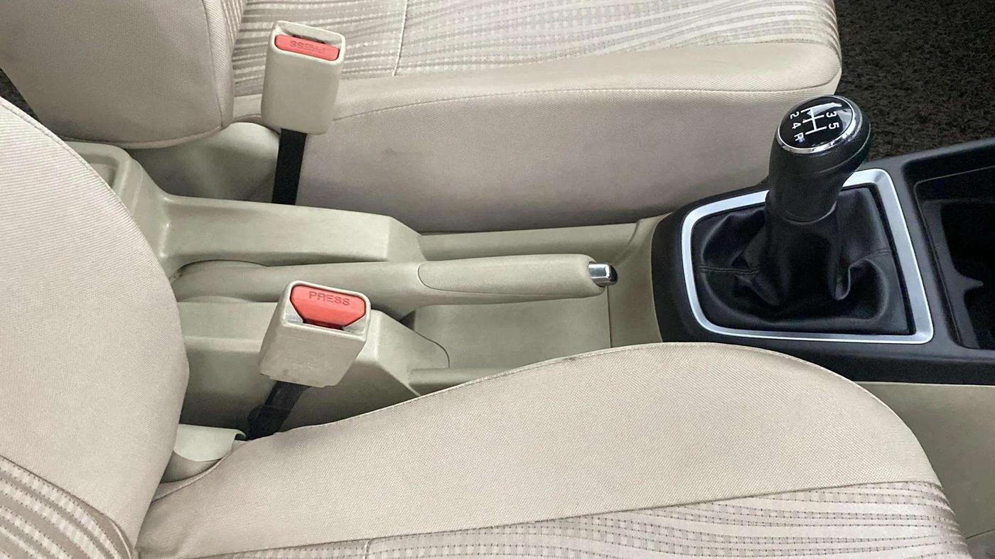 2019 Maruti Dzire VXI, Petrol, Manual, 79,719 km, Gear Lever