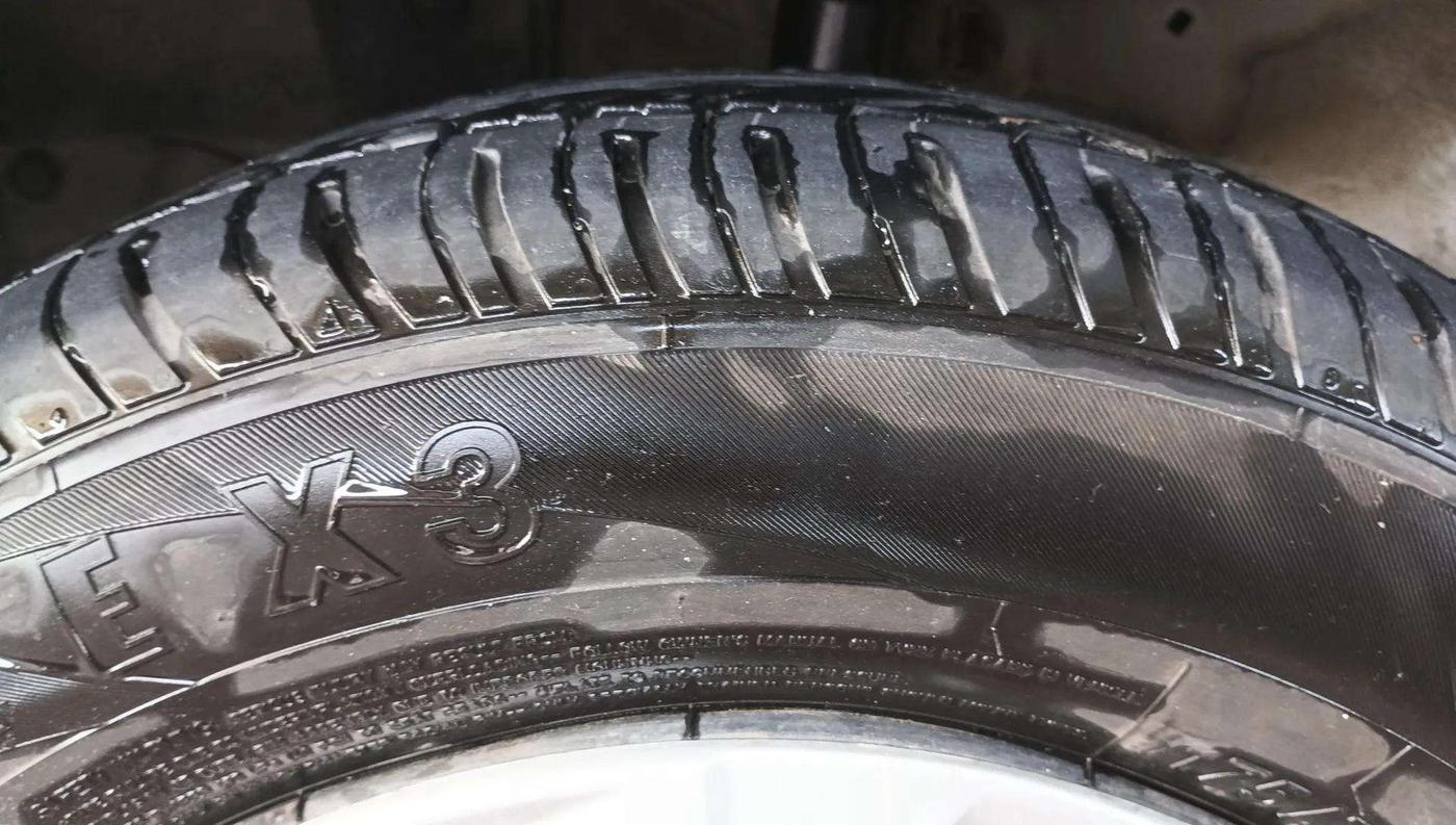 2019 Honda Amaze 1.2L I-VTEC S, Petrol, Manual, 78,249 km, Left Front Tyre Tread