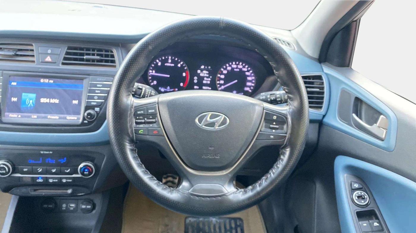 2016 Hyundai i20 Active 1.4 SX, Diesel, Manual, 74,253 km, Steering Wheel Close Up