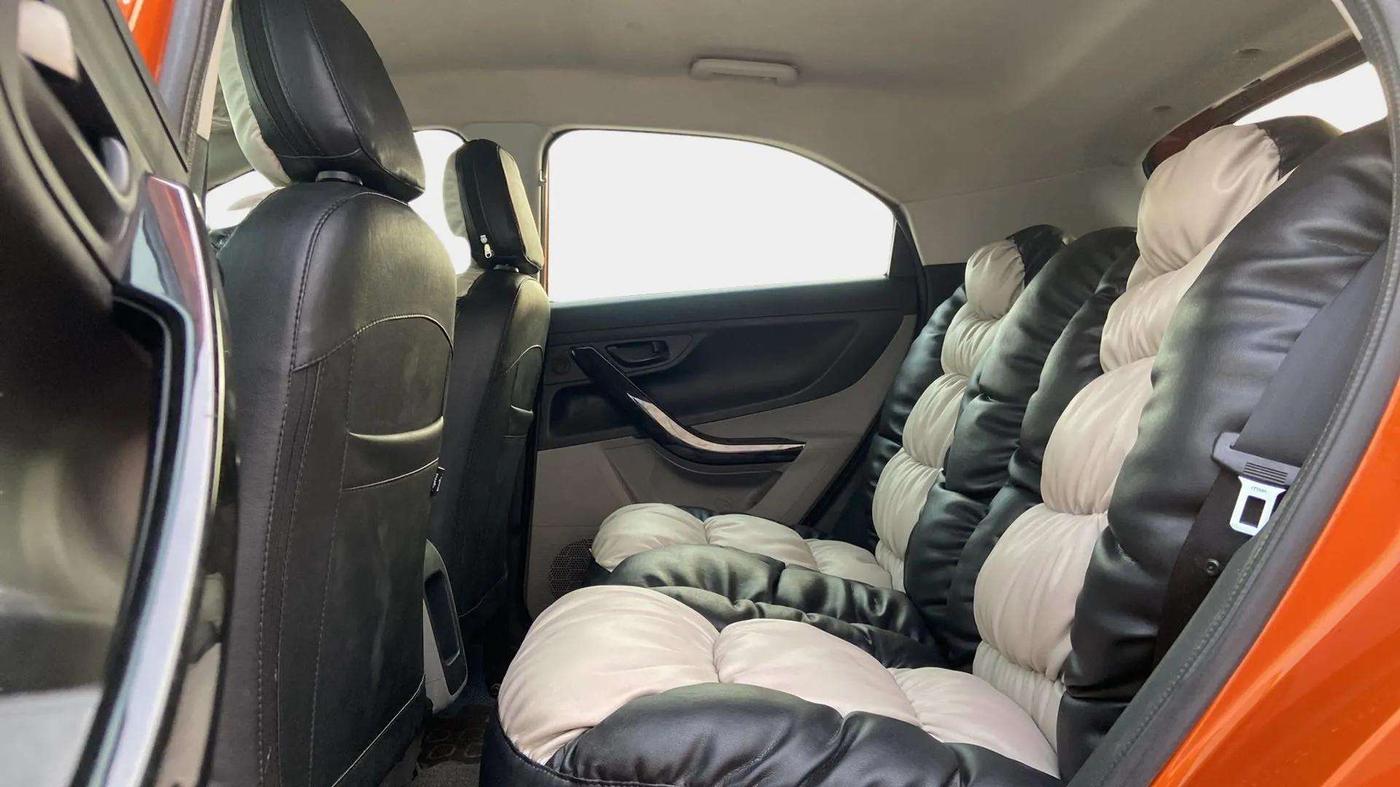 2018 Tata NEXON XM DIESEL, Diesel, Manual, 88,861 km, Right Side Rear Door Cabin