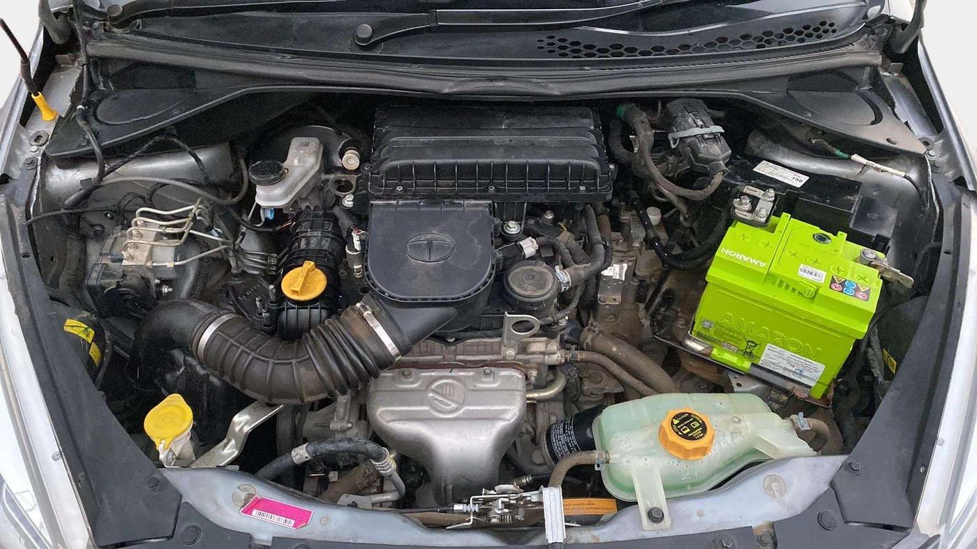 2018 Tata Tiago XZA PETROL, Petrol, Automatic, 5,352 km, Open Bonet