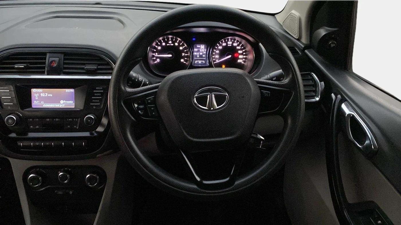 2018 Tata Tiago XZA PETROL, Petrol, Automatic, 5,352 km, Steering Wheel Close Up