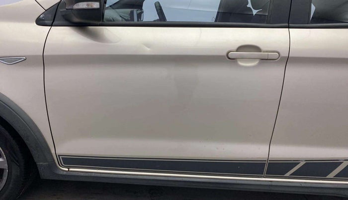 2018 Ford FREESTYLE TITANIUM PLUS 1.2 PETROL, Petrol, Manual, 93,563 km, Front passenger door - Slightly dented