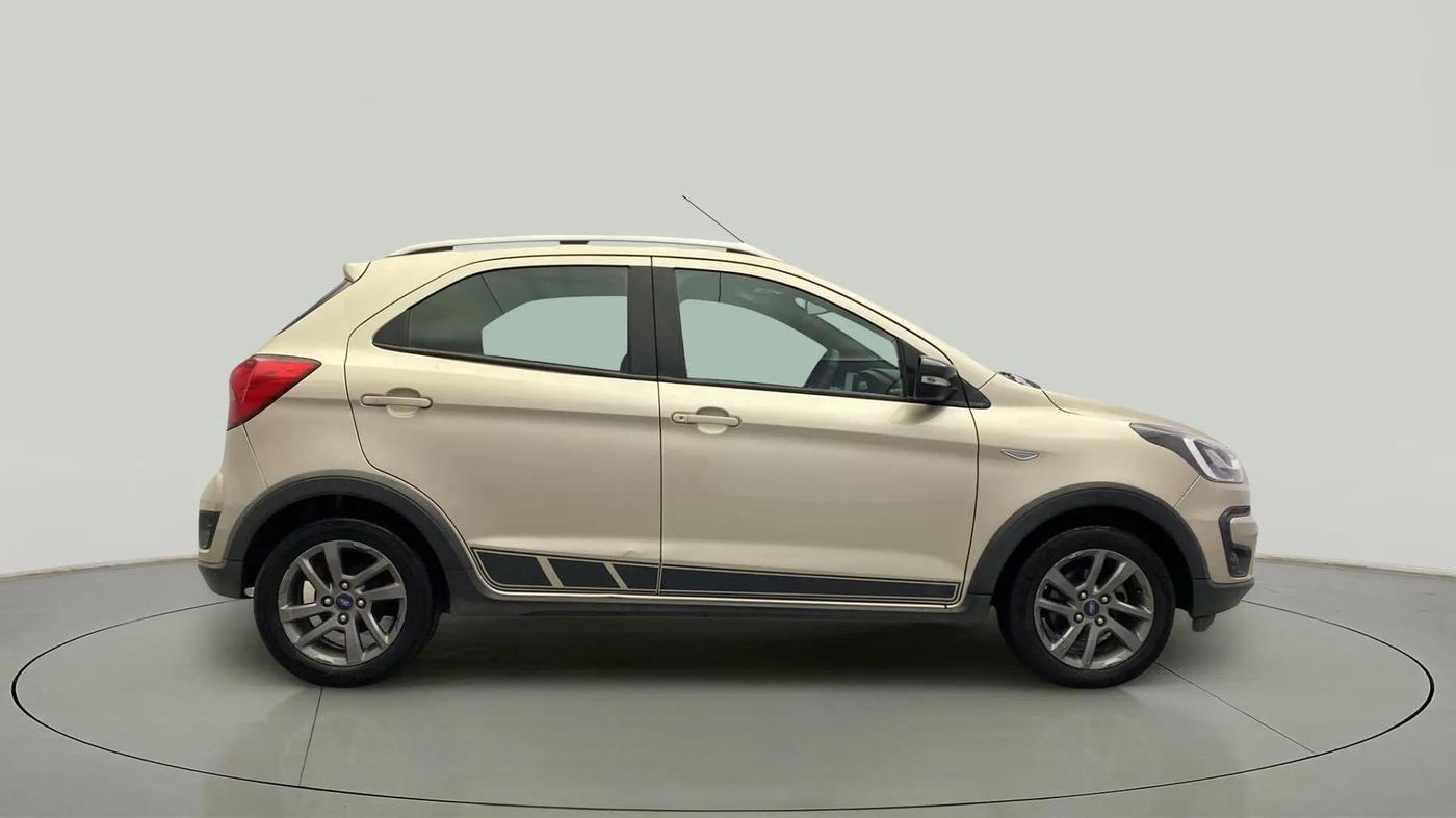 2018 Ford FREESTYLE TITANIUM PLUS 1.2 PETROL, Petrol, Manual, 93,676 km, Right Side View