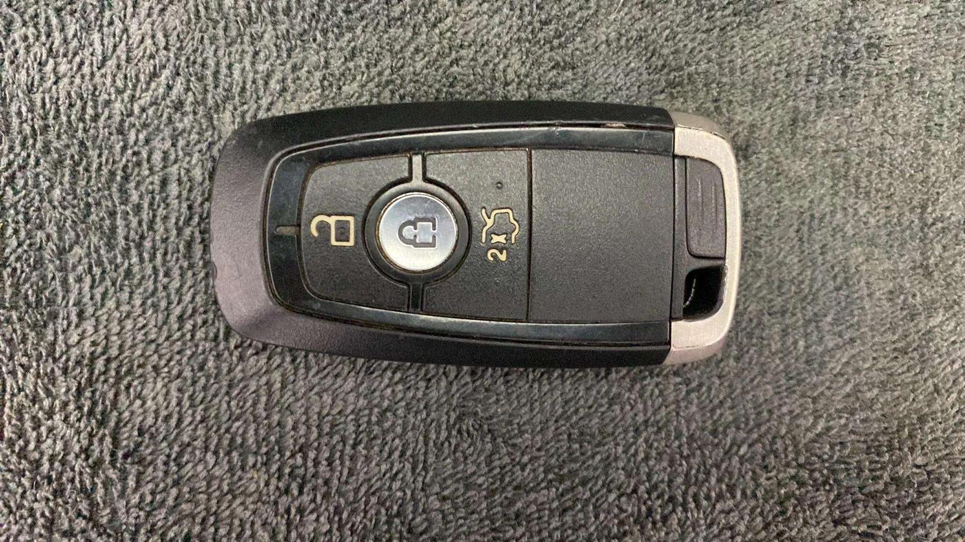 2018 Ford FREESTYLE TITANIUM PLUS 1.2 PETROL, Petrol, Manual, 93,676 km, Key Close Up