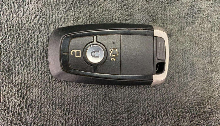 2018 Ford FREESTYLE TITANIUM PLUS 1.2 PETROL, Petrol, Manual, 93,563 km, Key Close Up