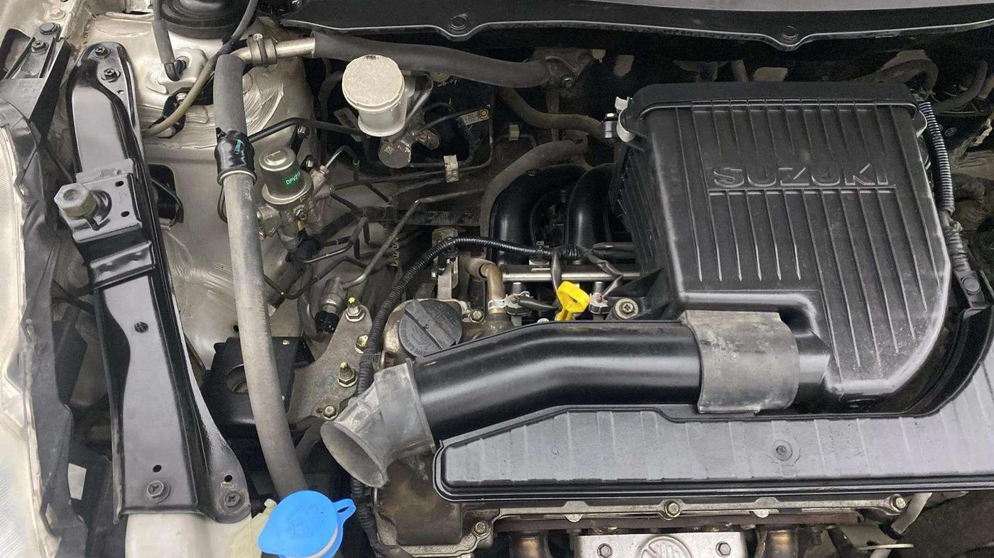 2014 Maruti Swift Dzire VXI, Petrol, Manual, 81,747 km, Engine View - Right