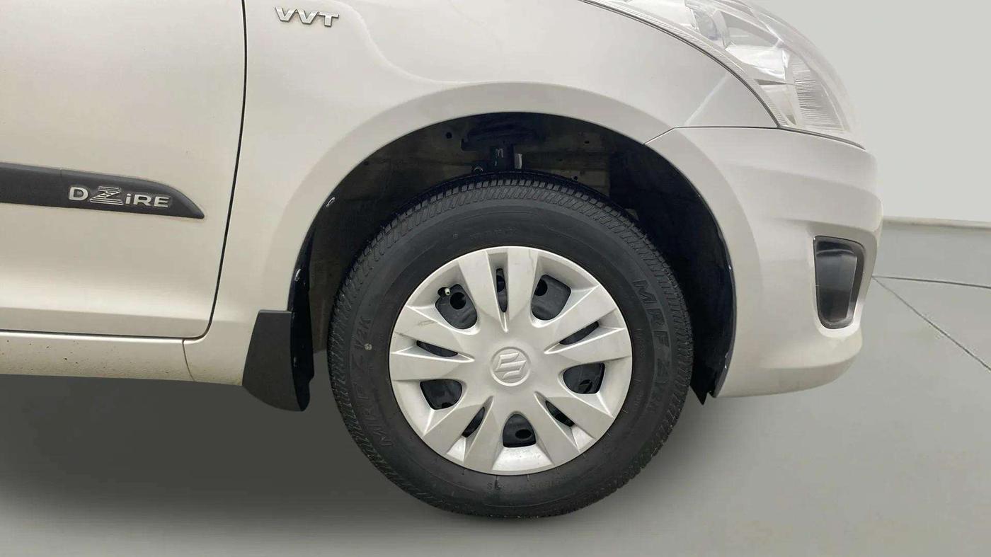 2014 Maruti Swift Dzire VXI, Petrol, Manual, 81,747 km, Right Front Wheel