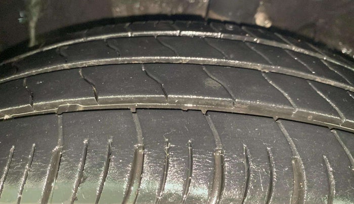 2019 Hyundai Verna 1.4 E PETROL, Petrol, Manual, 48,523 km, Left Front Tyre Tread