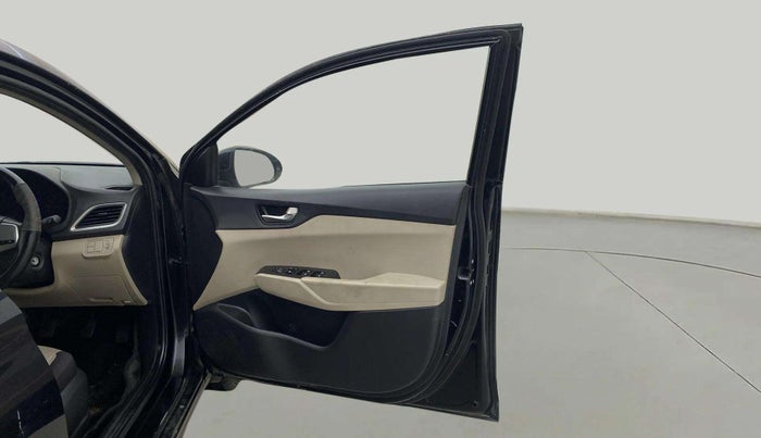 2019 Hyundai Verna 1.4 E PETROL, Petrol, Manual, 48,523 km, RHS Front Door