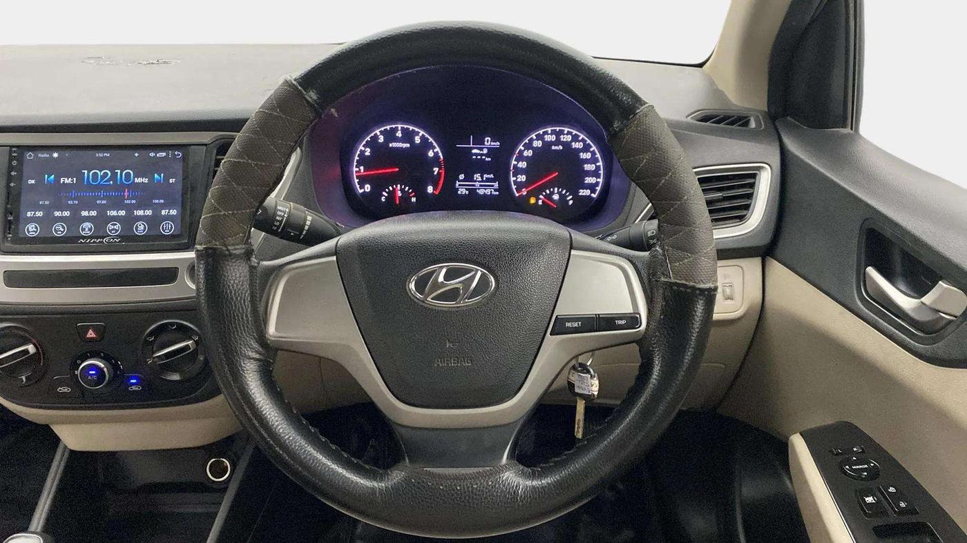 2019 Hyundai Verna 1.4 E PETROL, Petrol, Manual, 48,523 km, Steering Wheel Close Up