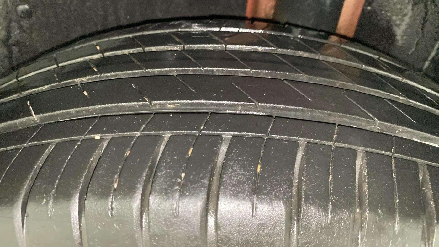 2021 MG HECTOR SHARP 1.5 DCT PETROL, Petrol, Automatic, 22,657 km, Left Rear Tyre Tread
