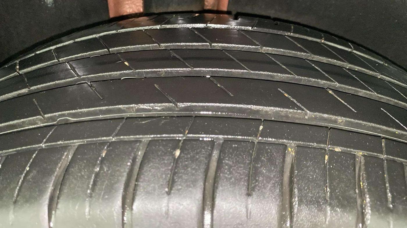 2021 MG HECTOR SHARP 1.5 DCT PETROL, Petrol, Automatic, 22,657 km, Right Rear Tyre Tread