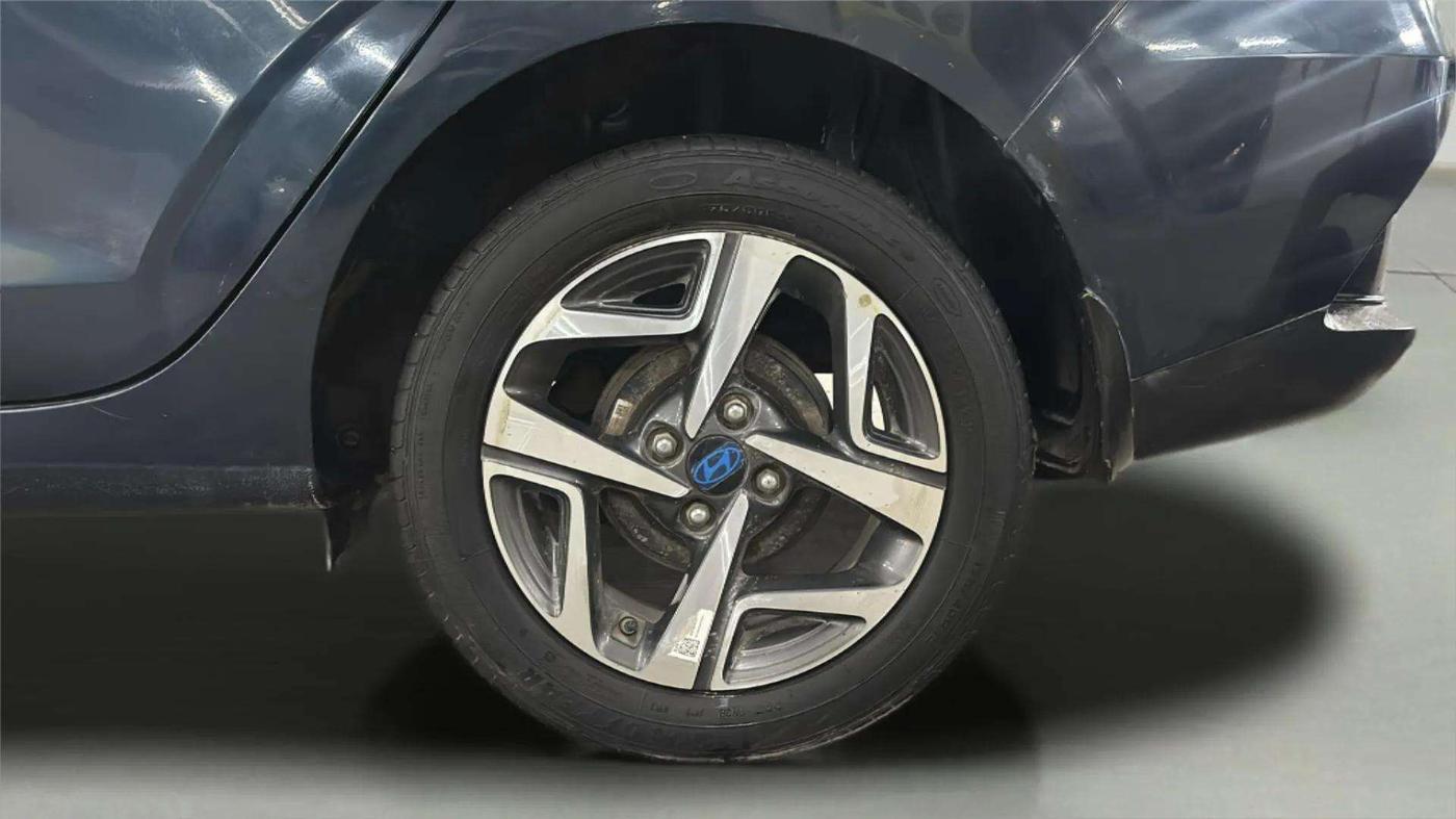 2023 Hyundai AURA SX 1.2 CNG, CNG, Manual, 47,591 km, Left Rear Wheel