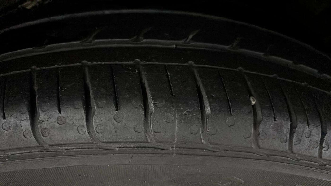 2023 Hyundai AURA SX 1.2 CNG, CNG, Manual, 47,591 km, Left Rear Tyre Tread