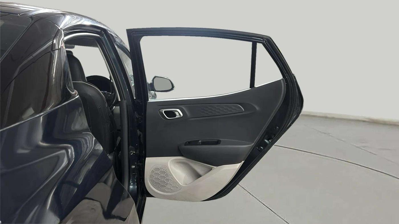 2023 Hyundai AURA SX 1.2 CNG, CNG, Manual, 47,591 km, RHS Rear Door