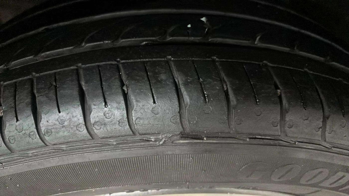 2023 Hyundai AURA SX 1.2 CNG, CNG, Manual, 47,591 km, Right Rear Tyre Tread