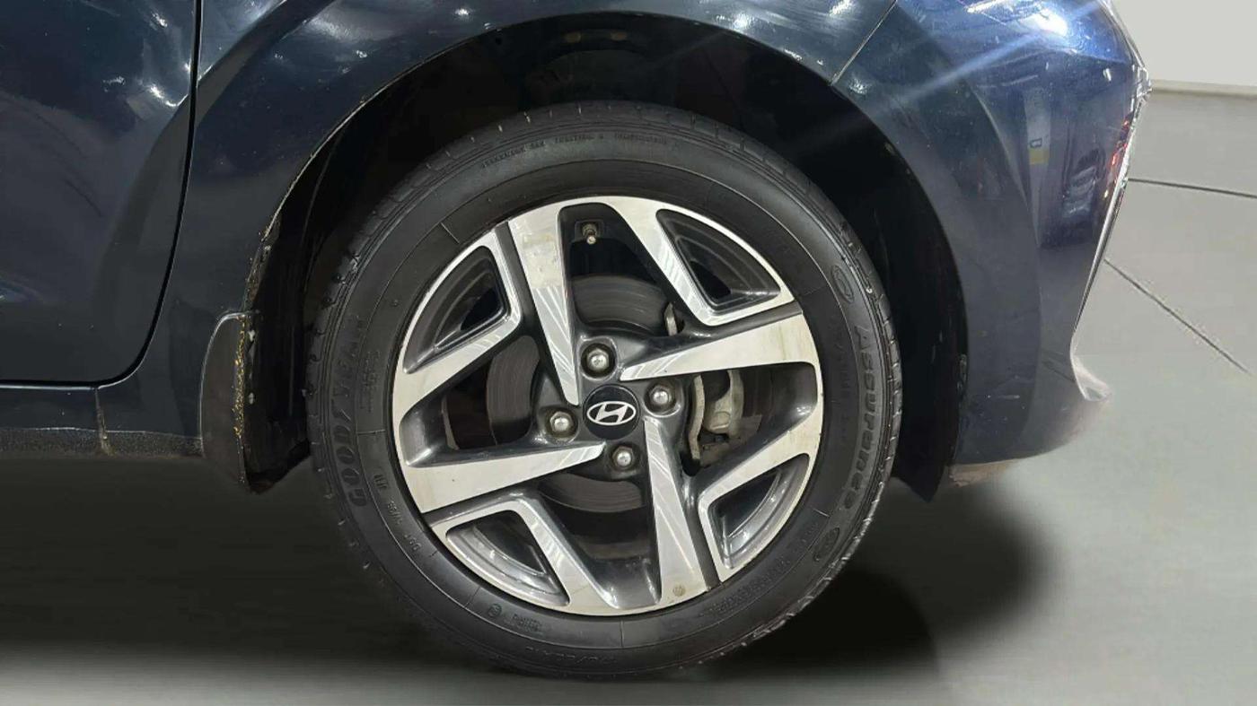 2023 Hyundai AURA SX 1.2 CNG, CNG, Manual, 47,591 km, Right Front Wheel