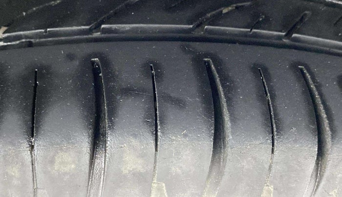 2017 Honda Jazz 1.2L I-VTEC V AT, Petrol, Automatic, 77,842 km, Left Rear Tyre Tread