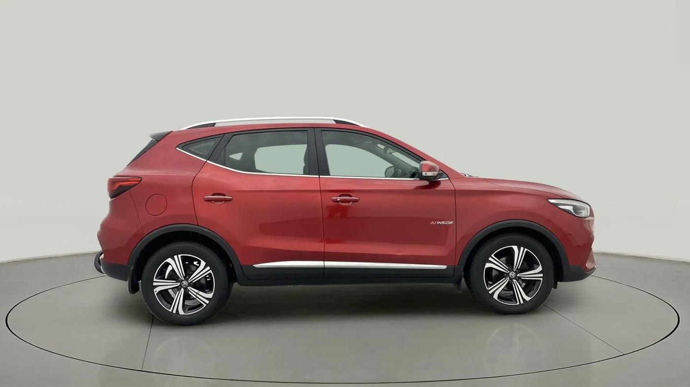 2021 MG ASTOR SAVVY 1.5 CVT S RED, Petrol, Automatic, 93,889 km, Right Side View