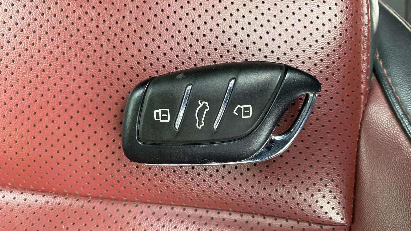 2021 MG ASTOR SAVVY 1.5 CVT S RED, Petrol, Automatic, 93,889 km, Key Close Up