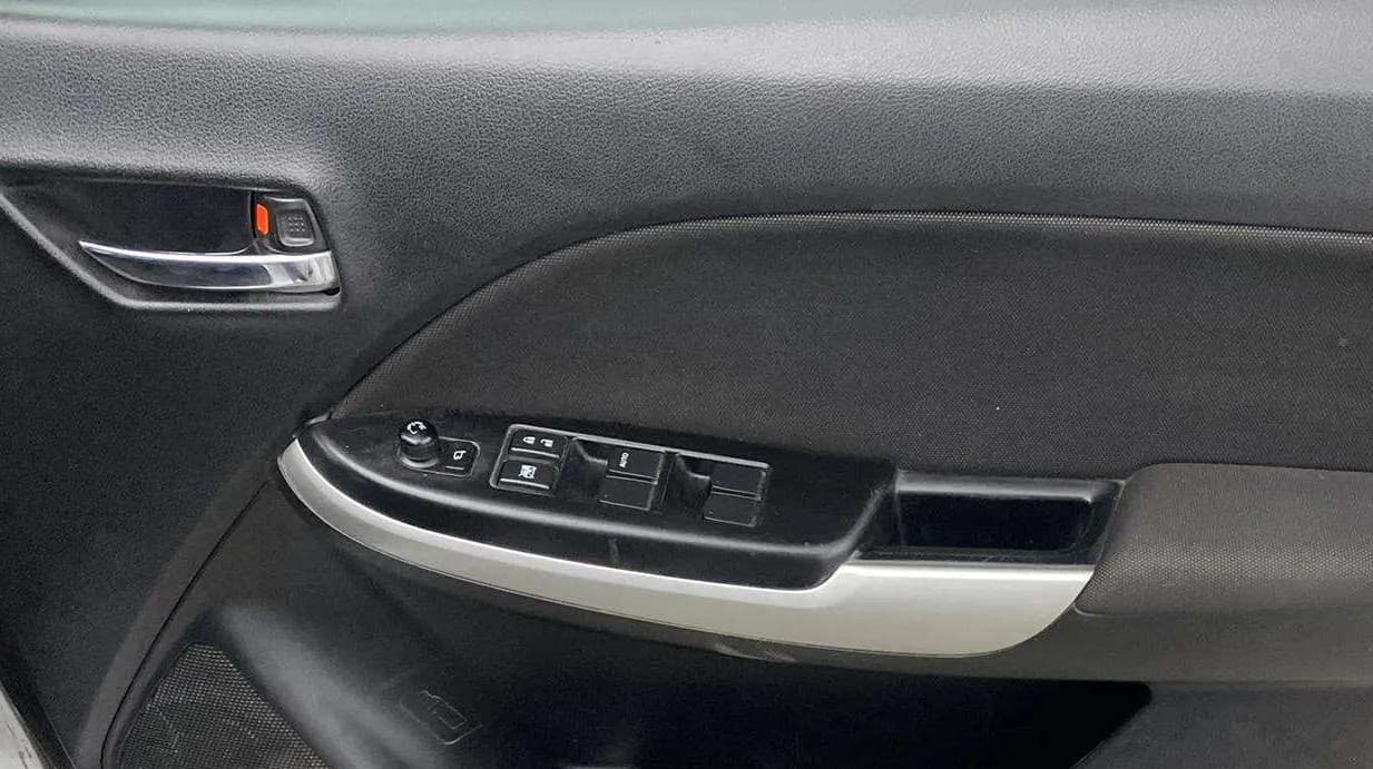 2018 Maruti Baleno ALPHA CVT PETROL 1.2, Petrol, Automatic, 59,916 km, Driver Side Door Panels Control