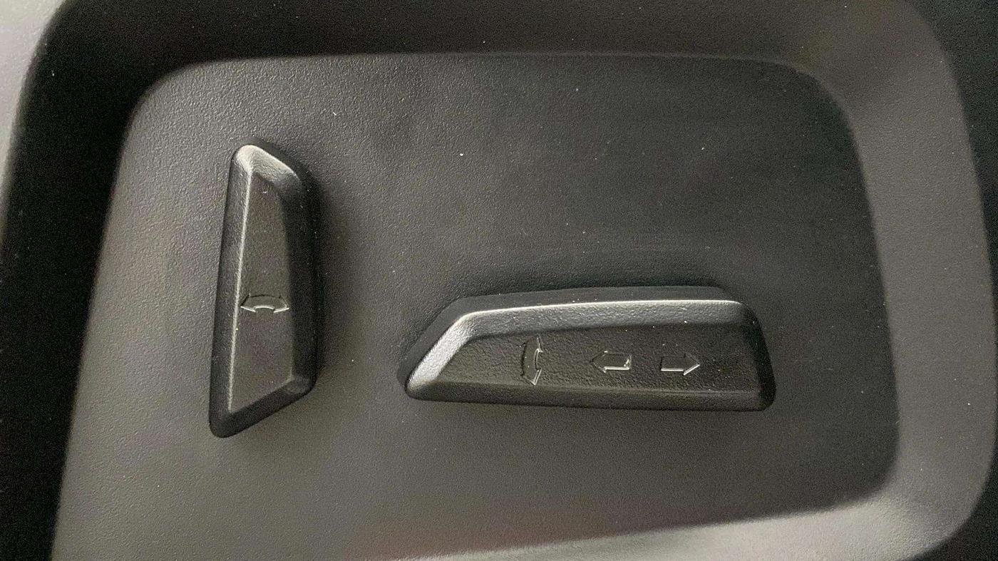 2020 Tata Harrier XZ PLUS 2.0L DARK EDITION, Diesel, Manual, 67,116 km, Driver Side Adjustment Panel