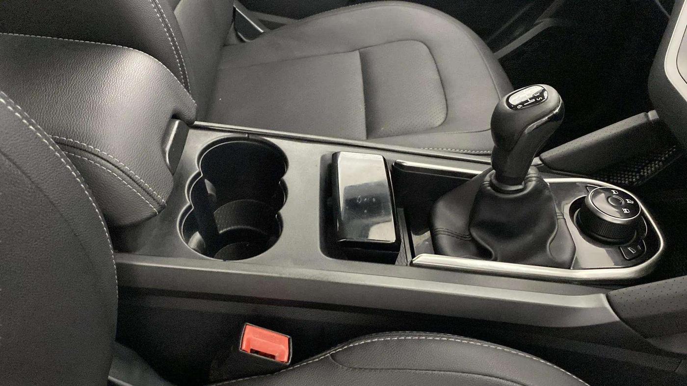 2020 Tata Harrier XZ PLUS 2.0L DARK EDITION, Diesel, Manual, 67,116 km, Gear Lever