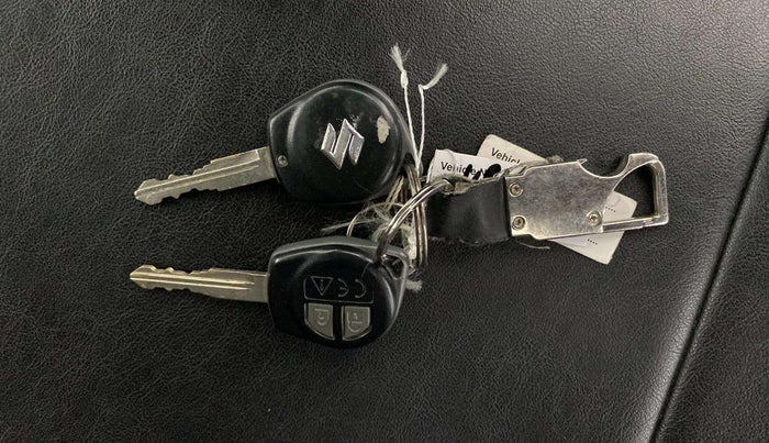 2018 Maruti Baleno DELTA PETROL 1.2, Petrol, Manual, 77,260 km, Key Close Up