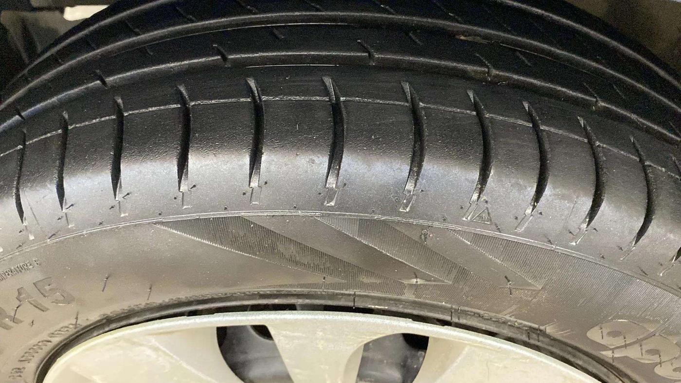 2018 Maruti Baleno DELTA PETROL 1.2, Petrol, Manual, 77,260 km, Left Rear Tyre Tread