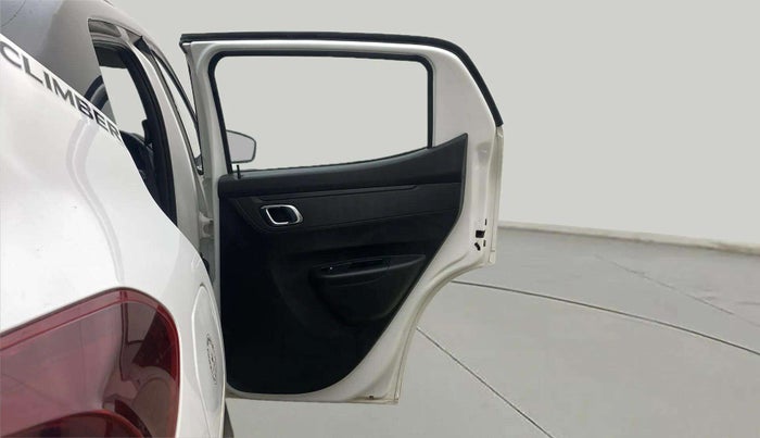 2022 Renault Kwid CLIMBER 1.0 AMT Dual Tone , Petrol, Automatic, 19,286 km, RHS Rear Door