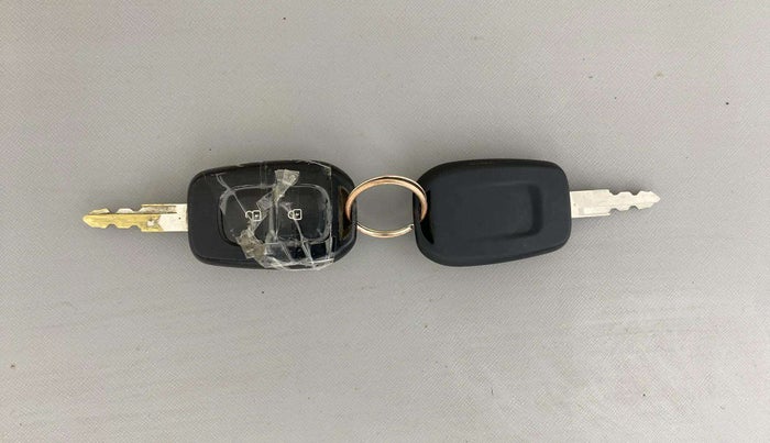 2022 Renault Kwid CLIMBER 1.0 AMT Dual Tone , Petrol, Automatic, 19,286 km, Key Close Up