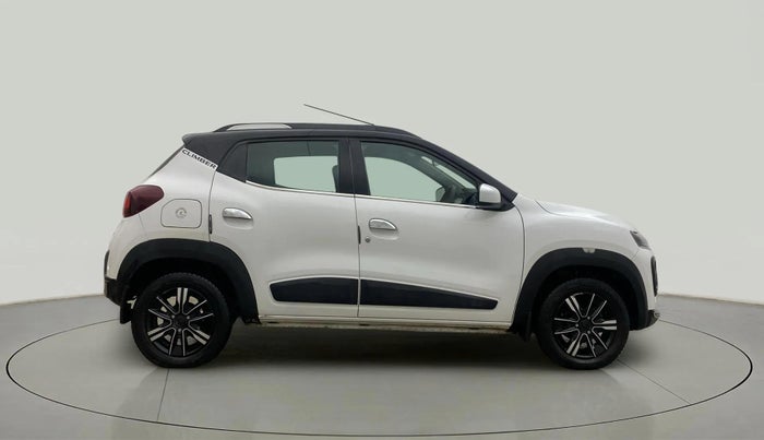 2022 Renault Kwid CLIMBER 1.0 AMT Dual Tone , Petrol, Automatic, 19,286 km, Right Side View