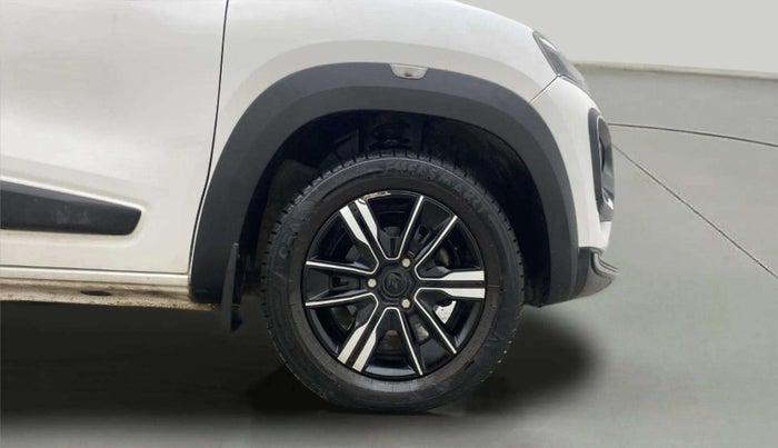2022 Renault Kwid CLIMBER 1.0 AMT Dual Tone , Petrol, Automatic, 19,286 km, Right Front Wheel