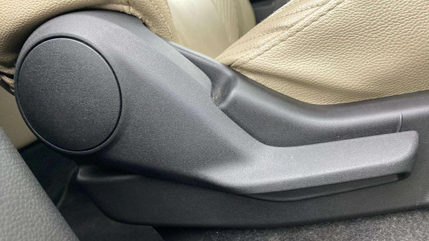 2022 Maruti Celerio ZXI, Petrol, Manual, 40,600 km, Driver Side Adjustment Panel