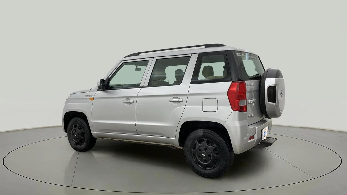 2018 Mahindra TUV300 T6 PLUS, Diesel, Manual, 26,676 km, Left Back Diagonal