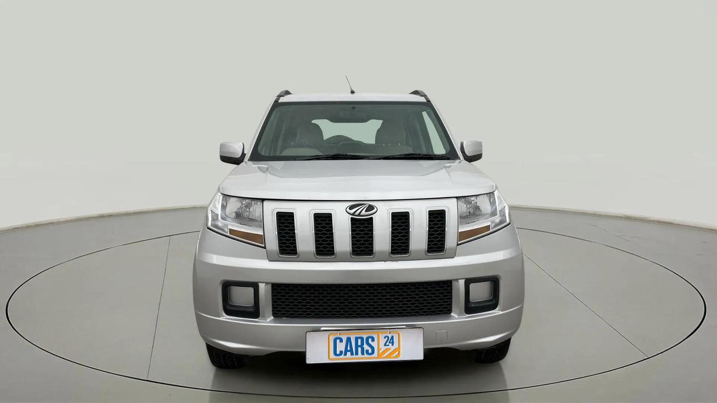 2018 Mahindra TUV300 T6 PLUS, Diesel, Manual, 26,676 km, Front