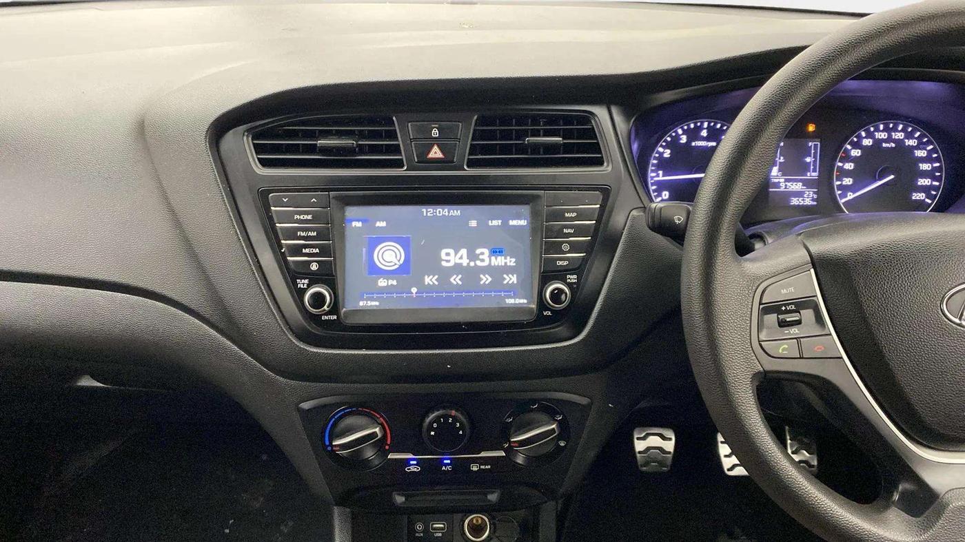 2017 Hyundai i20 Active 1.2 S, Petrol, Manual, 36,572 km, Air Conditioner