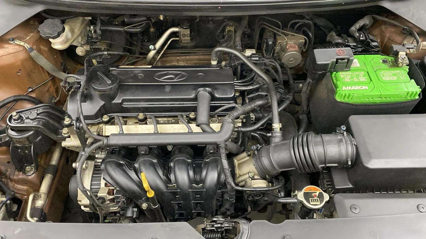 2017 Hyundai i20 Active 1.2 S, Petrol, Manual, 36,572 km, Engine View