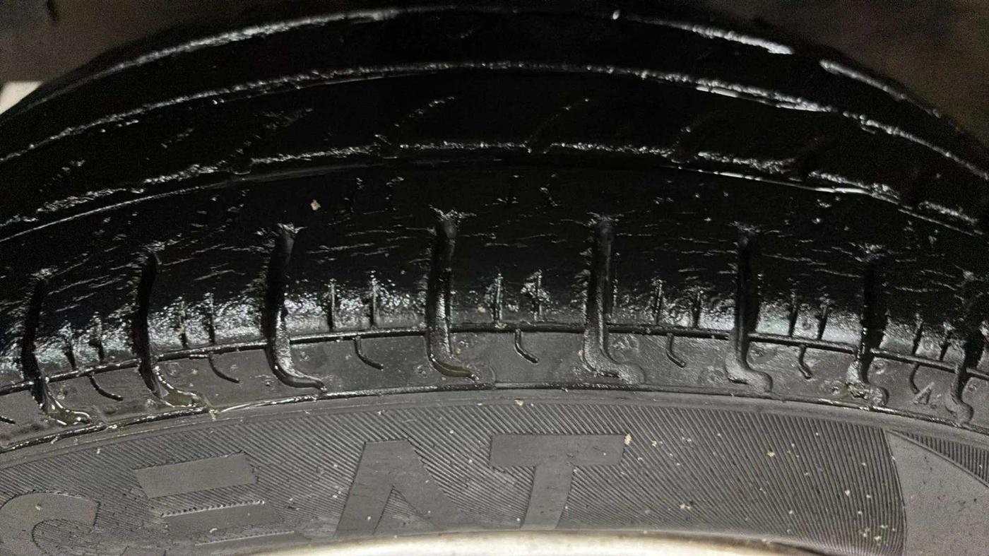 2015 Renault Kwid RXT 0.8, Petrol, Manual, 43,334 km, Left Front Tyre Tread
