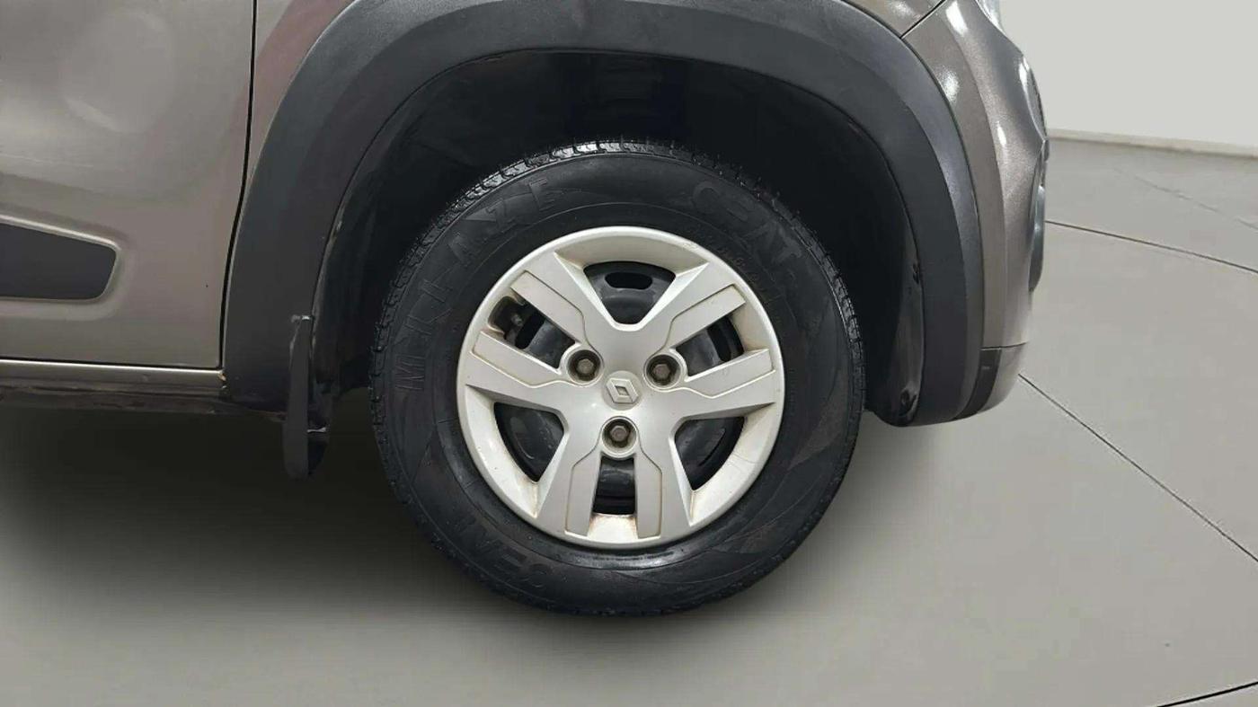 2015 Renault Kwid RXT 0.8, Petrol, Manual, 43,334 km, Right Front Wheel